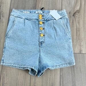 VIGOSS Light Wash Denim Shorts with Yellow Button Detail